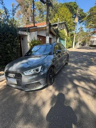 AUDI A1 1.8 TFSI SPORTBACK AMBITION GASOLINA 4P S-TRONIC AUDI A1 1.8 TFSI SPORTBACK AMBITION GASOLINA 4P S-TRONIC